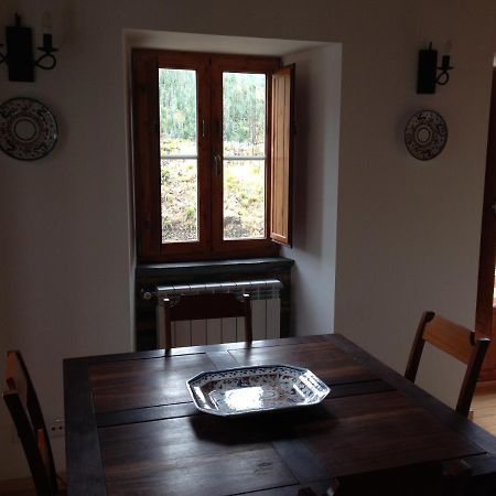 Casas Do Sinhel Guest House Cha de Alvares Bagian luar foto