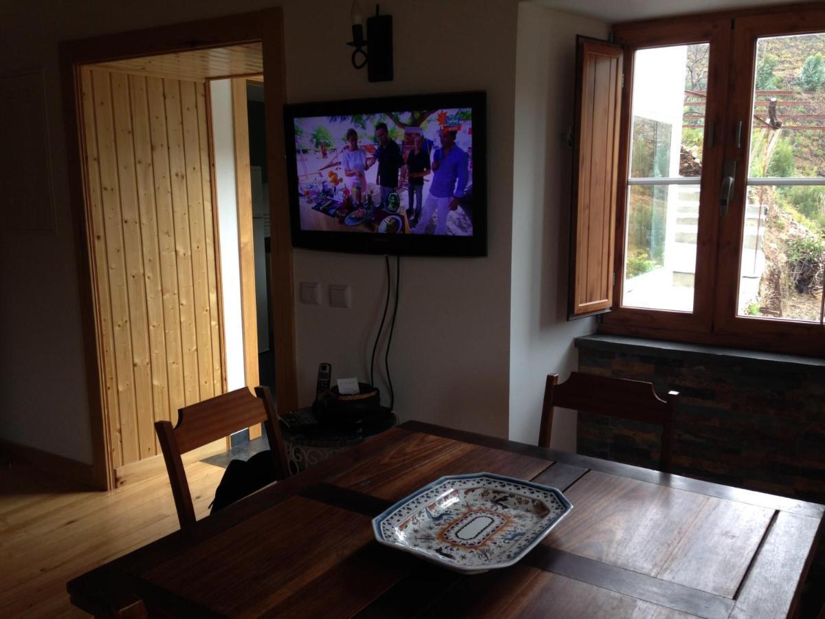 Casas Do Sinhel Guest House Cha de Alvares Bagian luar foto