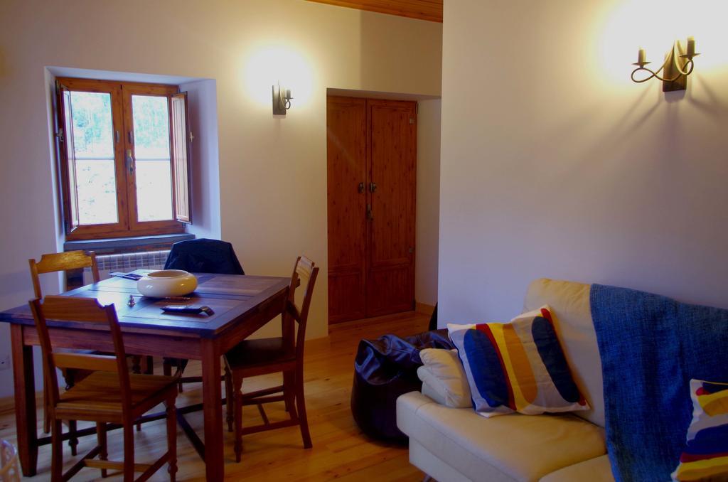 Casas Do Sinhel Guest House Cha de Alvares Bagian luar foto