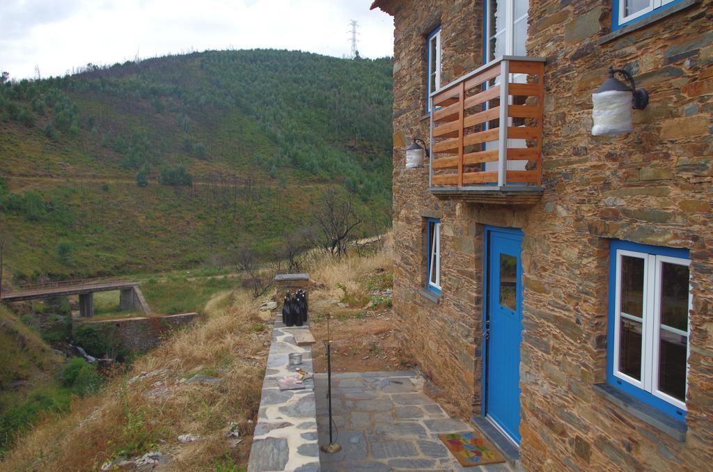 Casas Do Sinhel Guest House Cha de Alvares Bagian luar foto